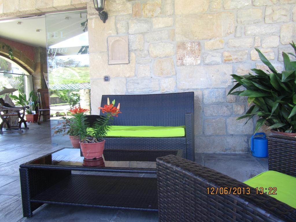 Hotel Marfrei Hinojedo Extérieur photo