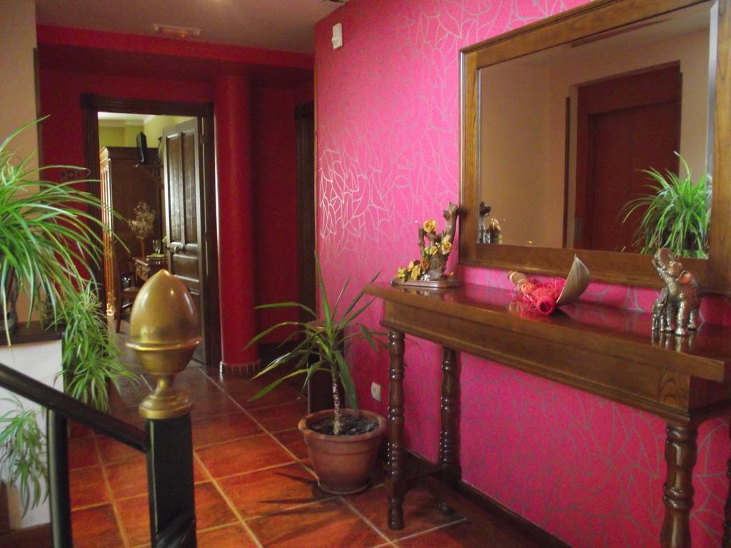 Hotel Marfrei Hinojedo Extérieur photo