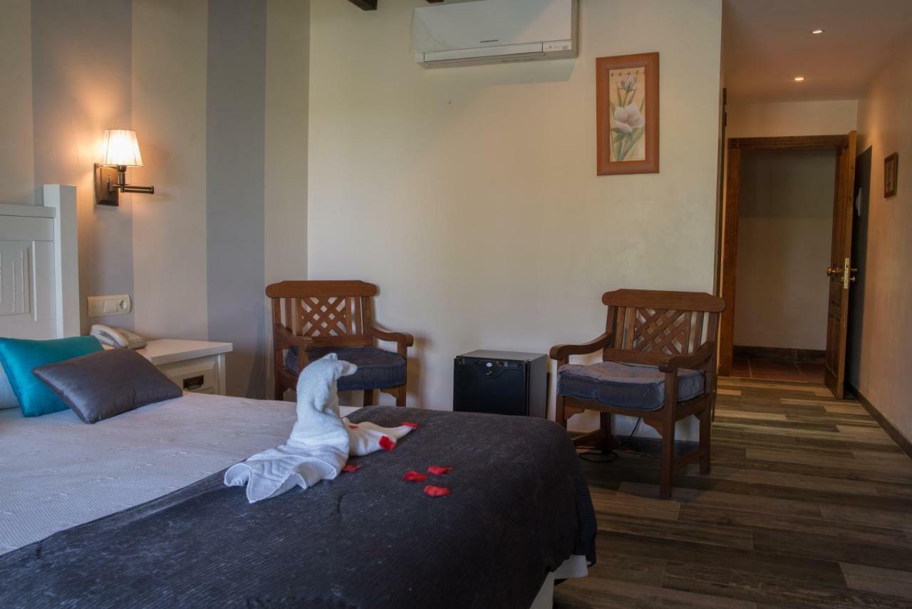 Hotel Marfrei Hinojedo Extérieur photo