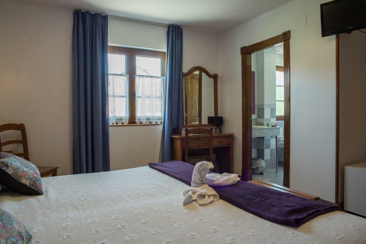 Hotel Marfrei Hinojedo Extérieur photo